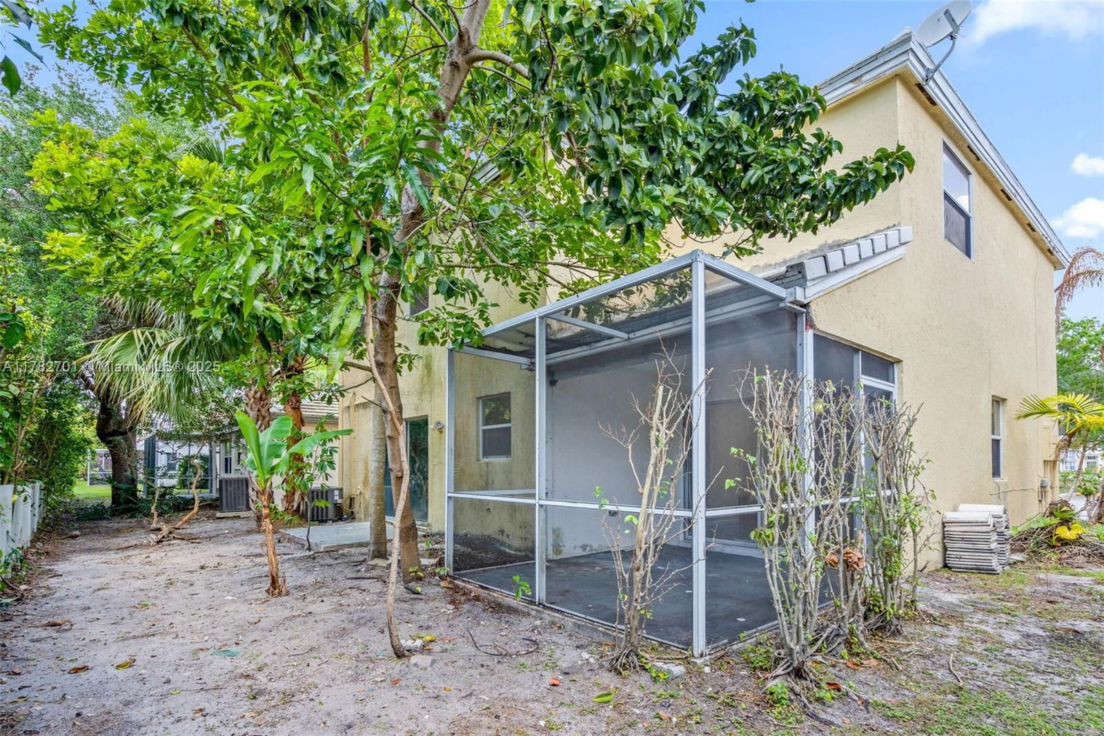 Real estate property located at 9454 8th Cir, Broward, Jacaranda Parcel 218, Plantation, FL