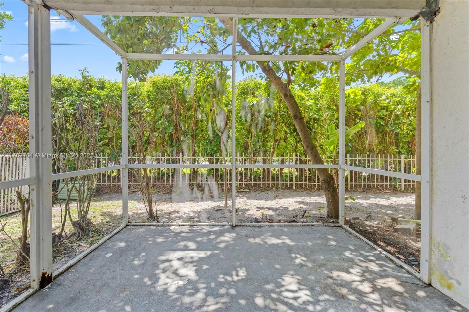 Real estate property located at 9454 8th Cir, Broward, Jacaranda Parcel 218, Plantation, FL