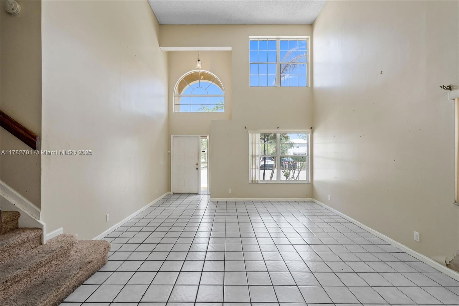 Real estate property located at 9454 8th Cir, Broward, Jacaranda Parcel 218, Plantation, FL