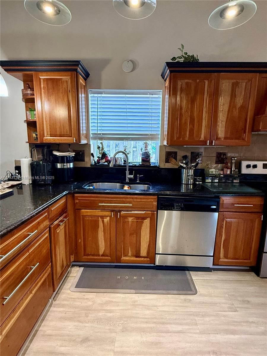 Real estate property located at 1060 New Parkview Pl, Palm Beach, Parkview Place, Haverhill, FL