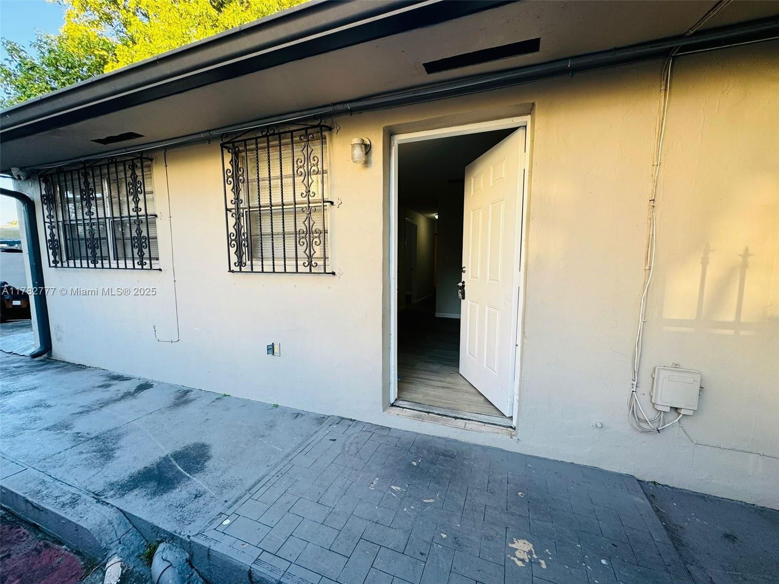 Real estate property located at 10805 4th St, Miami-dade, Sweetwater, FL