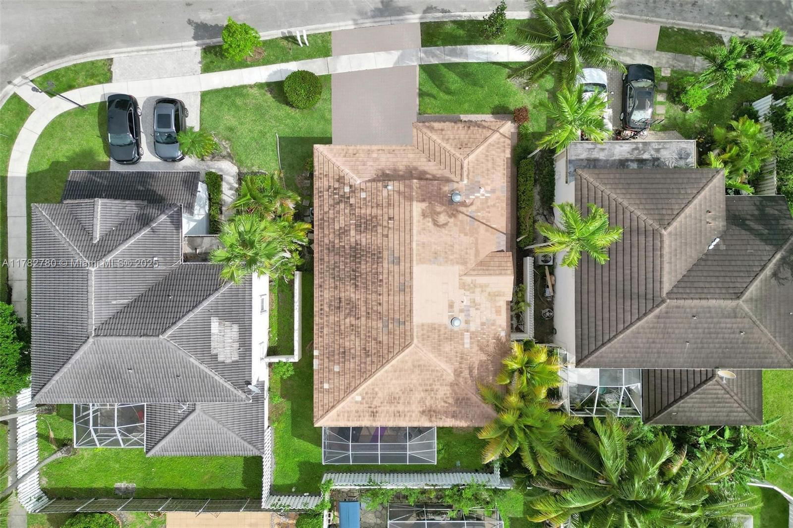 Real estate property located at 7324 1st Pl, Broward, Lakes Of Newport Ii, Plantation, FL