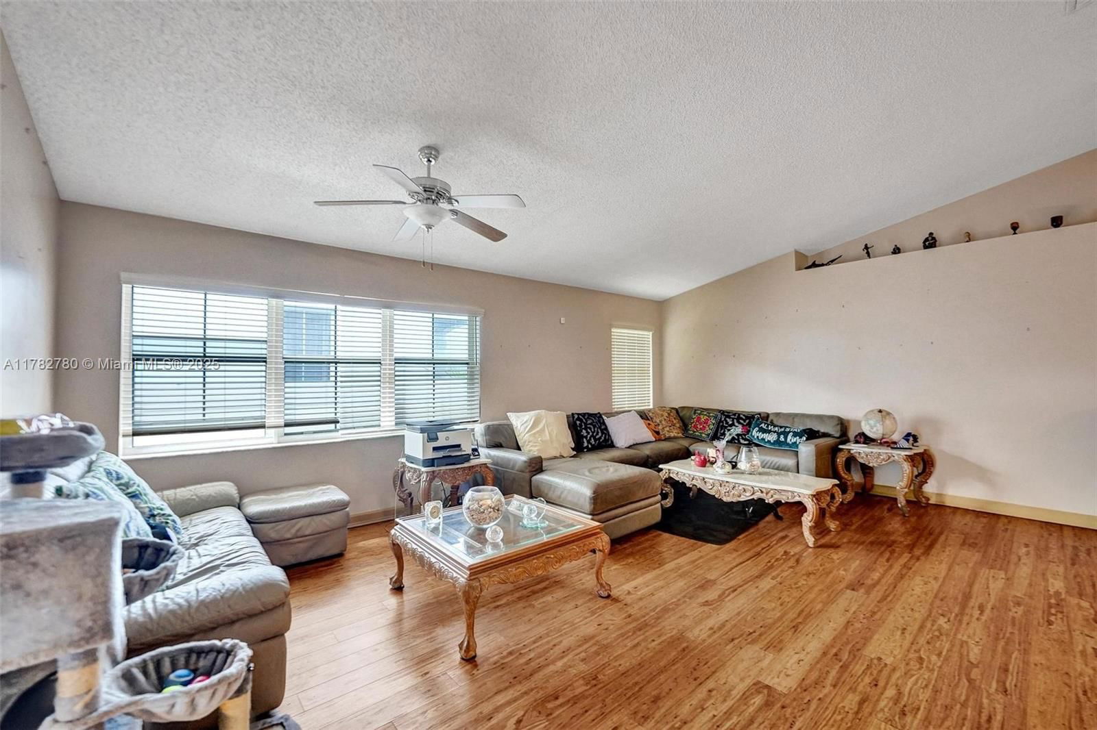Real estate property located at 7324 1st Pl, Broward, Lakes Of Newport Ii, Plantation, FL