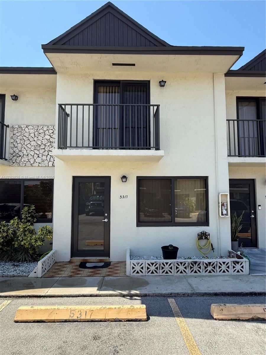 Real estate property located at 5317 22nd Ct #5317, Miami-dade, Westland Village Condo, Hialeah, FL