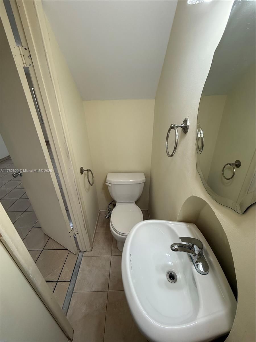 Real estate property located at 5317 22nd Ct #5317, Miami-dade, Westland Village Condo, Hialeah, FL