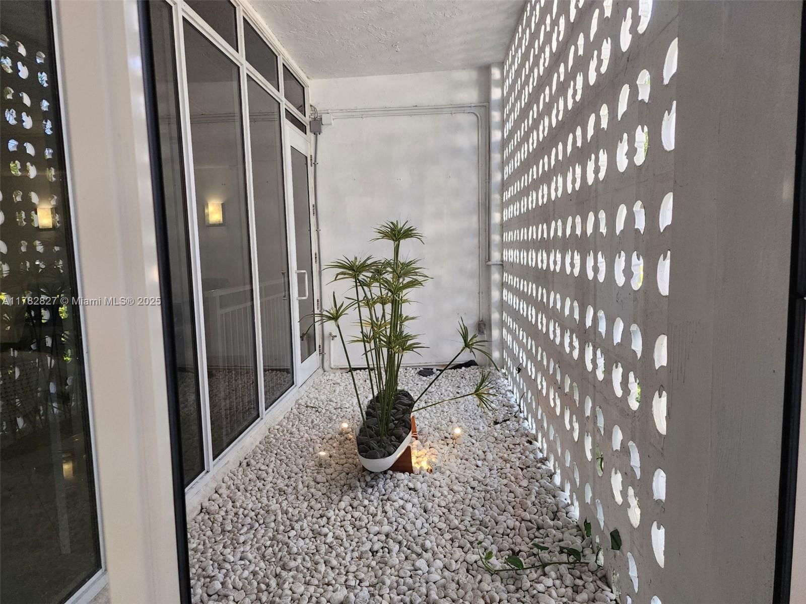Real estate property located at 2100 Sans Souci Blvd B1401, Miami-dade, Bayview Towers Condo Sout, North Miami, FL