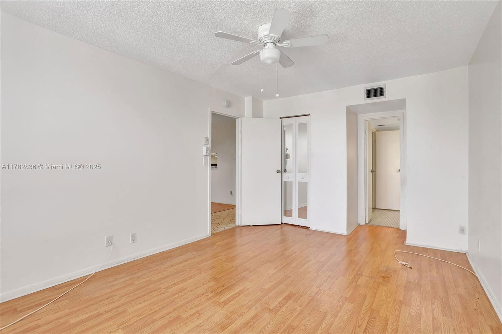 Real estate property located at 2900 48th Ter #409, Broward, Cypress Chase Condo No 1, Lauderdale Lakes, FL