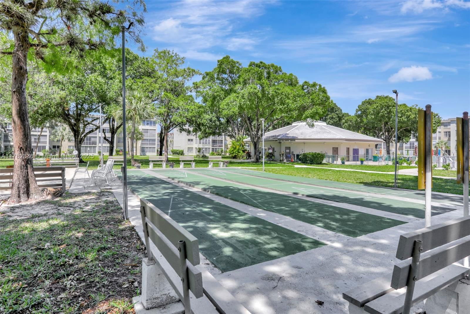Real estate property located at 2900 48th Ter #409, Broward, Cypress Chase Condo No 1, Lauderdale Lakes, FL