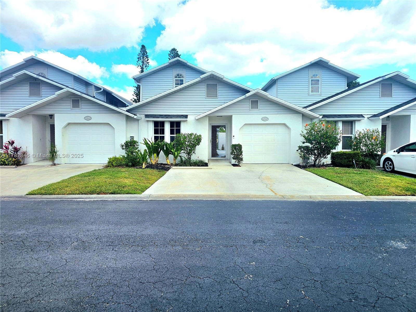 Real estate property located at 13665 abbey dr #2, Lee, Cypress Keep Condo, Fort Myers, FL