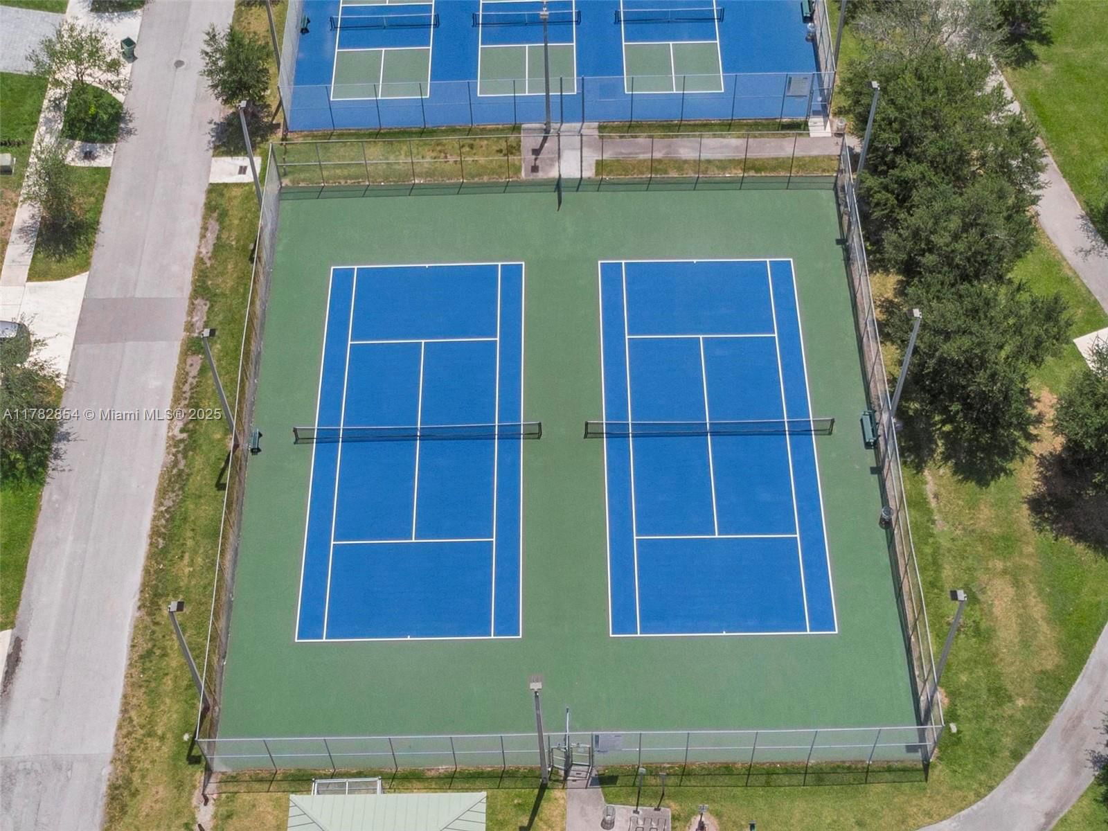 Real estate property located at 7820 199th Ter, Miami-dade, Saga Bay Sec 1 Pt 4, Cutler Bay, FL