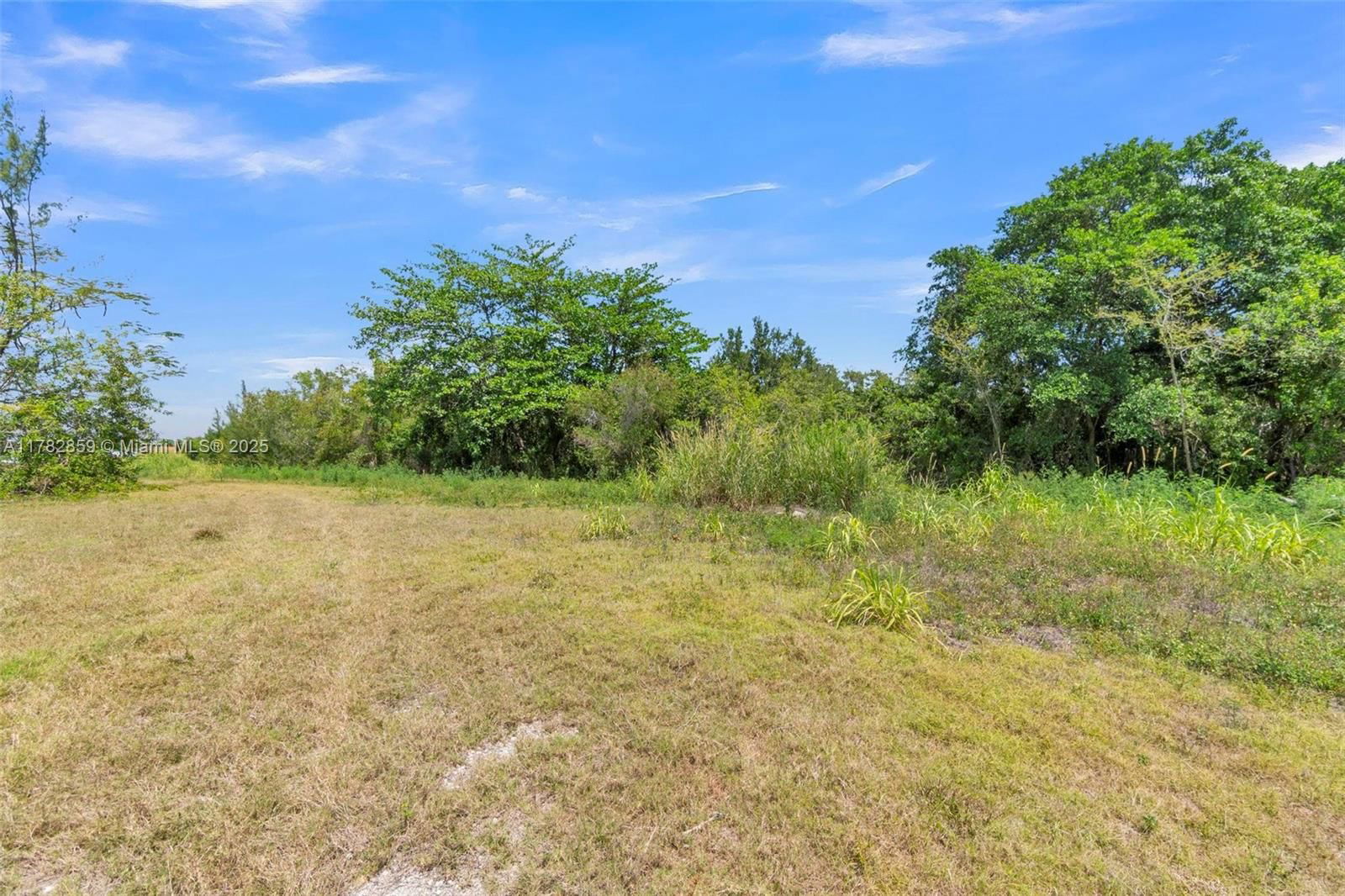 Real estate property located at 7830 199th Ter, Miami-dade, Saga Bay Sec 1 Pt 4, Cutler Bay, FL
