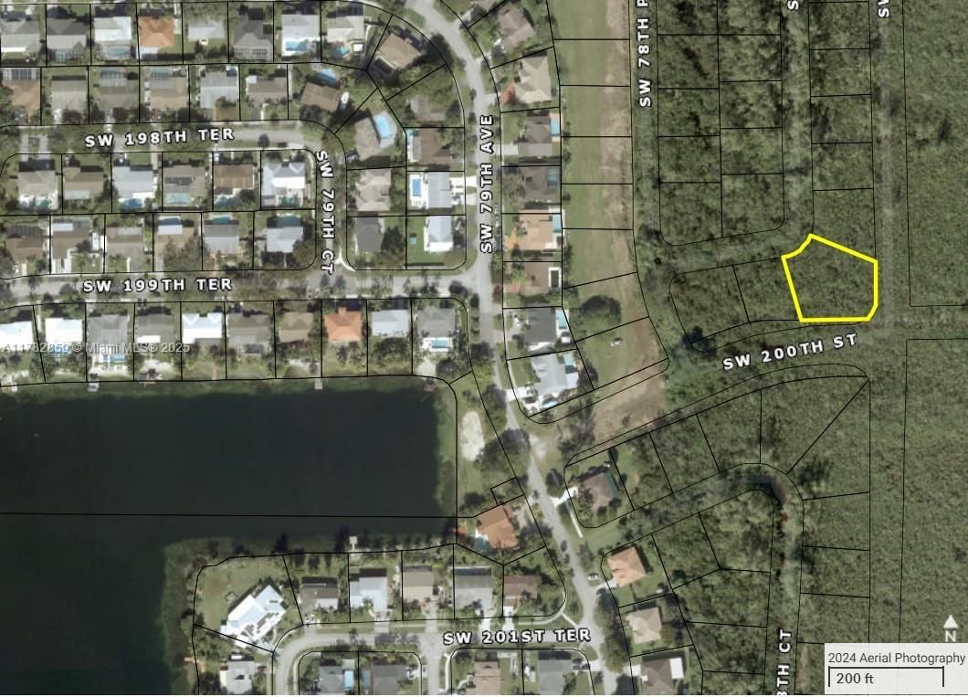 Real estate property located at 7830 199th Ter, Miami-dade, Saga Bay Sec 1 Pt 4, Cutler Bay, FL