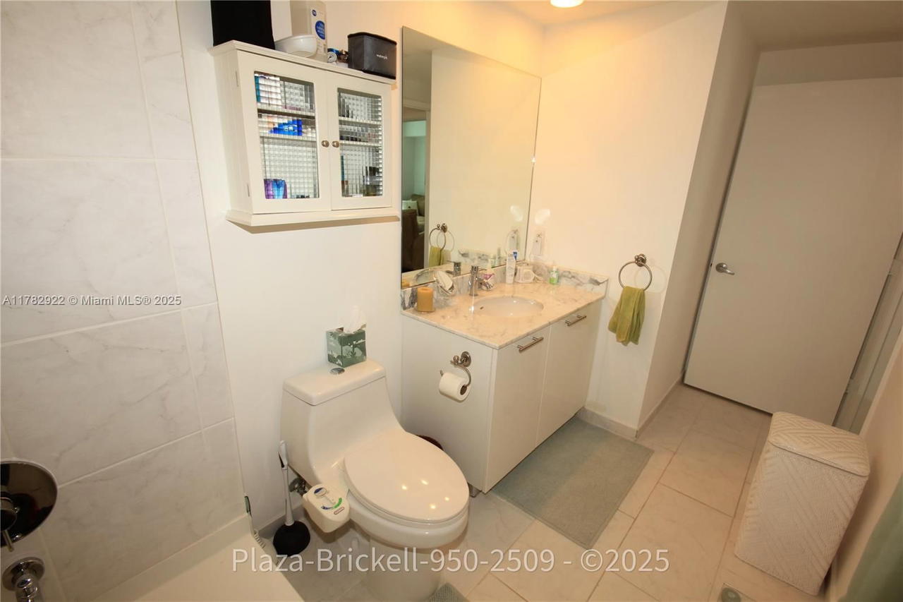 Real estate property located at 950 Brickell Bay Dr #2509, Miami-dade, The Plaza 851 Brickell Co, Miami, FL