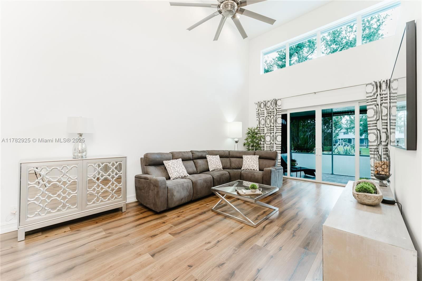 Real estate property located at 6061 Old Court Rd #208, Palm Beach, Boca Park Condo, Boca Raton, FL