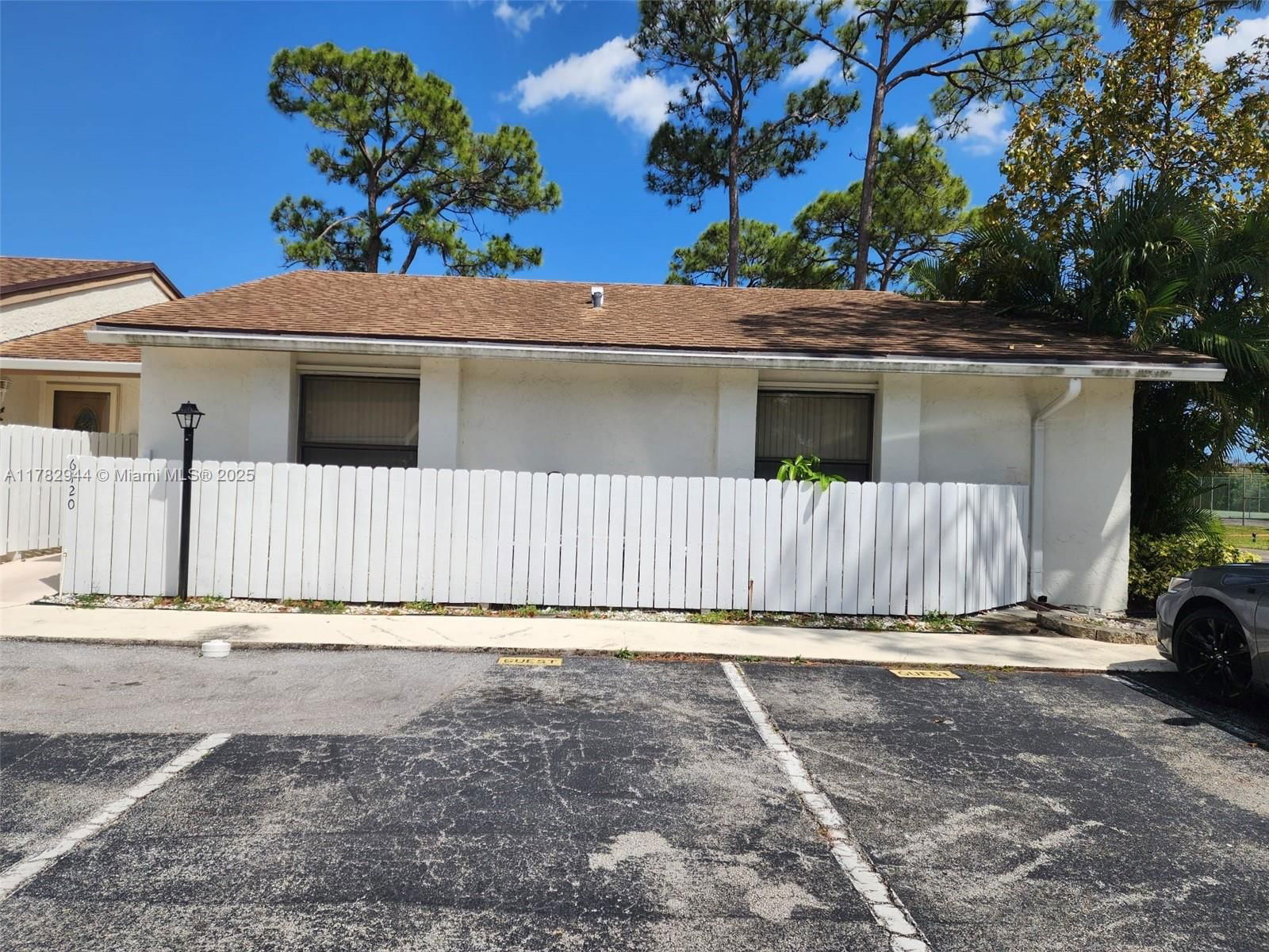 Real estate property located at 6120 Newstead Ct, Palm Beach, Villages Of Woodlake 1, Green Acres, FL