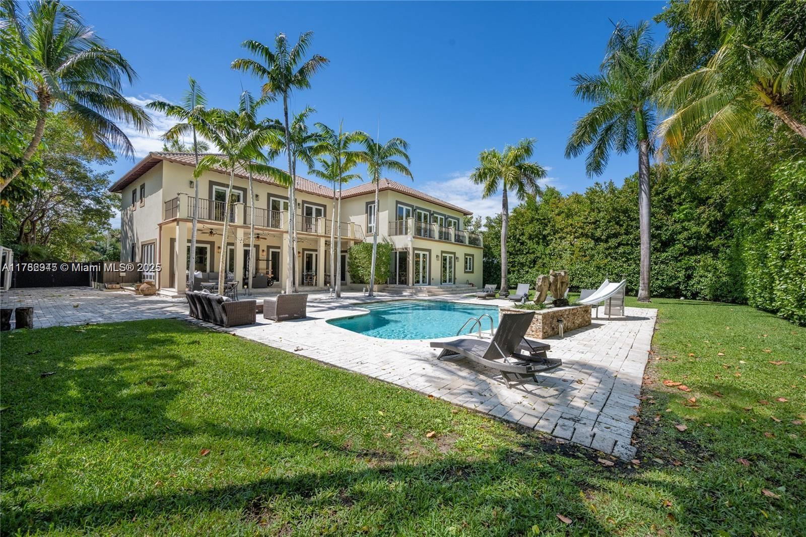 Real estate property located at 31 Island Dr, Miami-dade, Cape Florida Sub Sec 3, Key Biscayne, FL