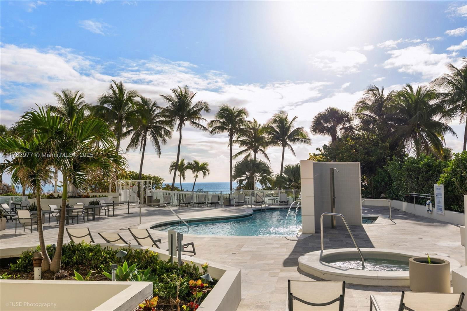 Real estate property located at 8925 Collins Ave #2D, Miami-dade, Mirage Condo, Surfside, FL