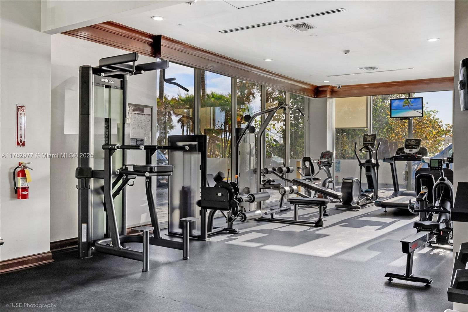 Real estate property located at 8925 Collins Ave #2D, Miami-dade, Mirage Condo, Surfside, FL