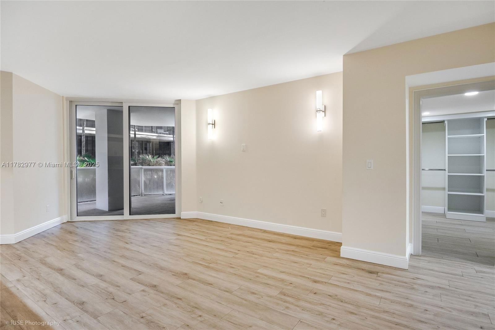 Real estate property located at 8925 Collins Ave #2D, Miami-dade, Mirage Condo, Surfside, FL
