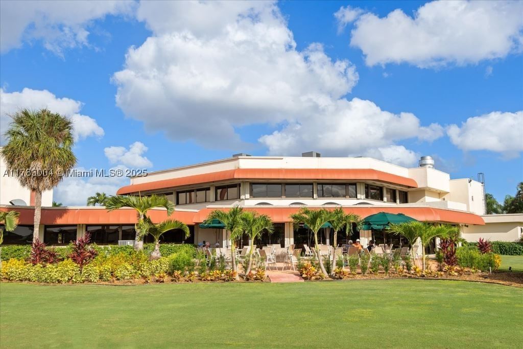 Real estate property located at , Broward, Hollybrook Golf And Tennis, Pembroke Pines, FL
