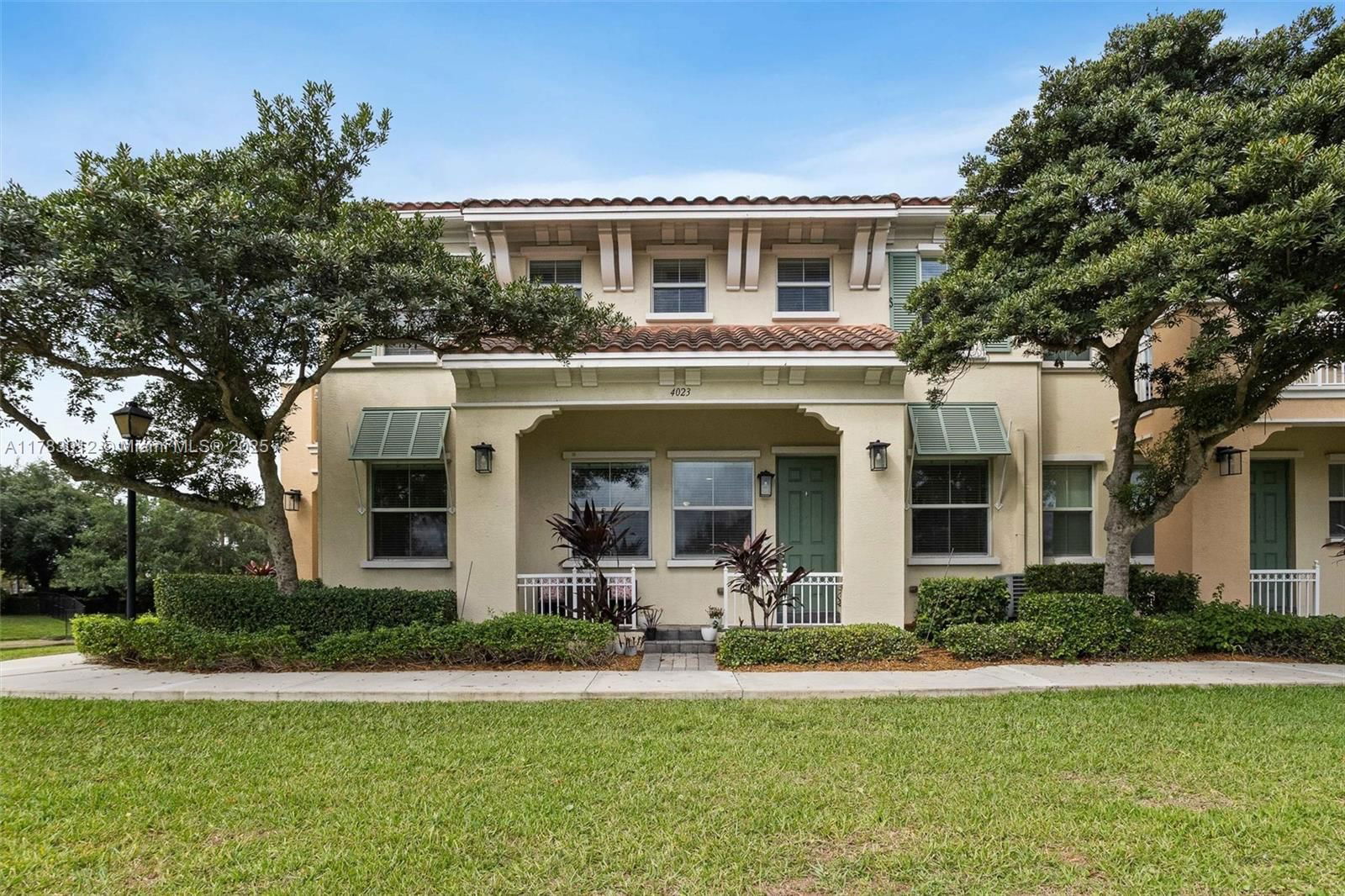 Real estate property located at 4023 Cascada Cir, Broward, Monterra Plat, Cooper City, FL