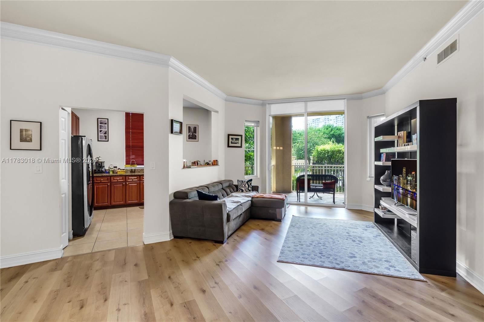 Real estate property located at 3001 185th St #135, Miami-dade, Alaqua Condo, Aventura, FL