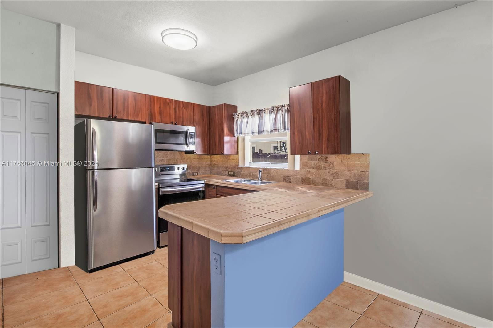 Real estate property located at 14072 51st Ln, Broward, Vicaya, Miramar, FL