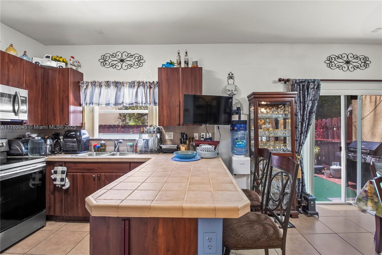 Real estate property located at 14072 51st Ln, Broward, Vicaya, Miramar, FL