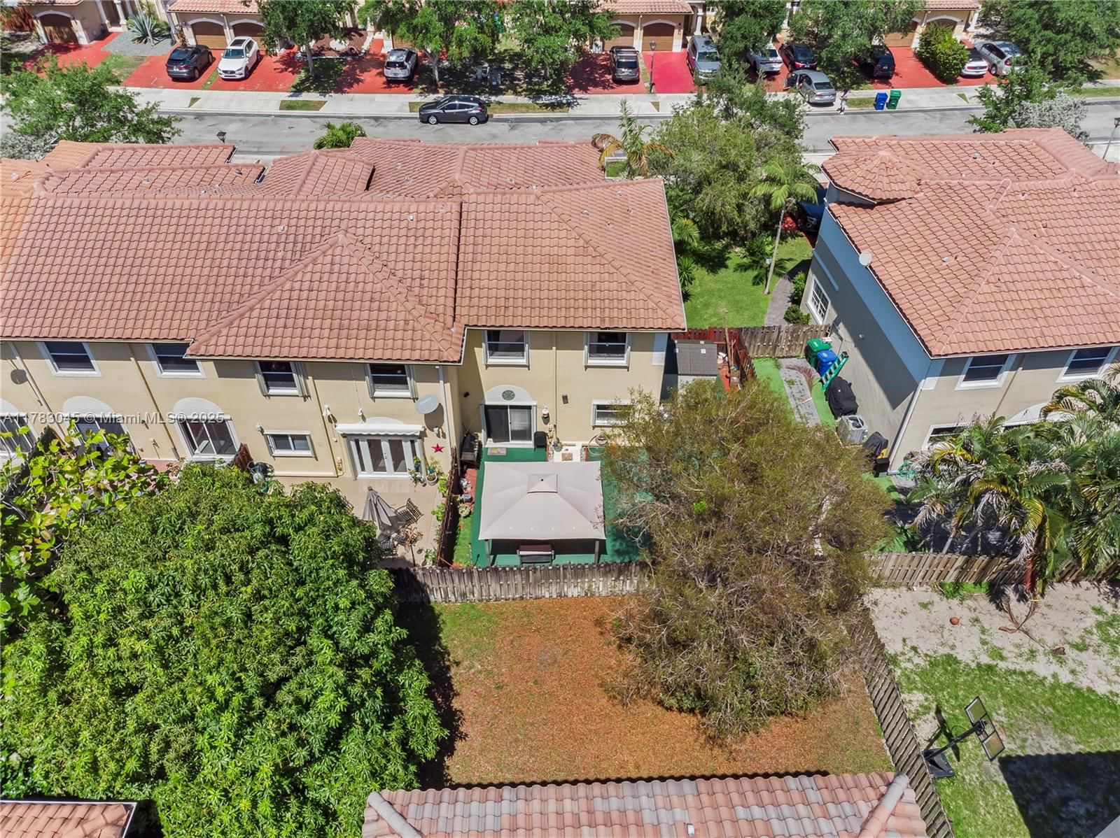Real estate property located at 14072 51st Ln, Broward, Vicaya, Miramar, FL