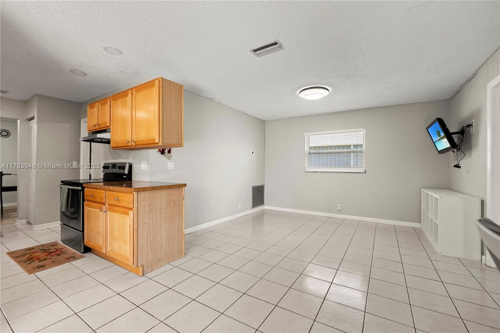 Real estate property located at 4900 13th Ter, Broward, Crystal Lake 4th Sec, Deerfield Beach, FL