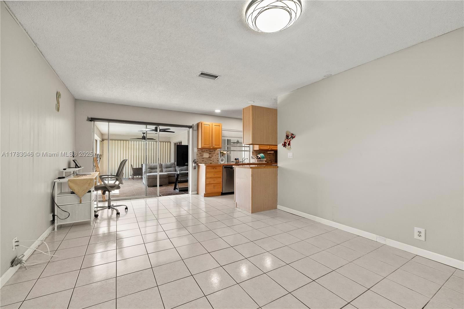 Real estate property located at 4900 13th Ter, Broward, Crystal Lake 4th Sec, Deerfield Beach, FL