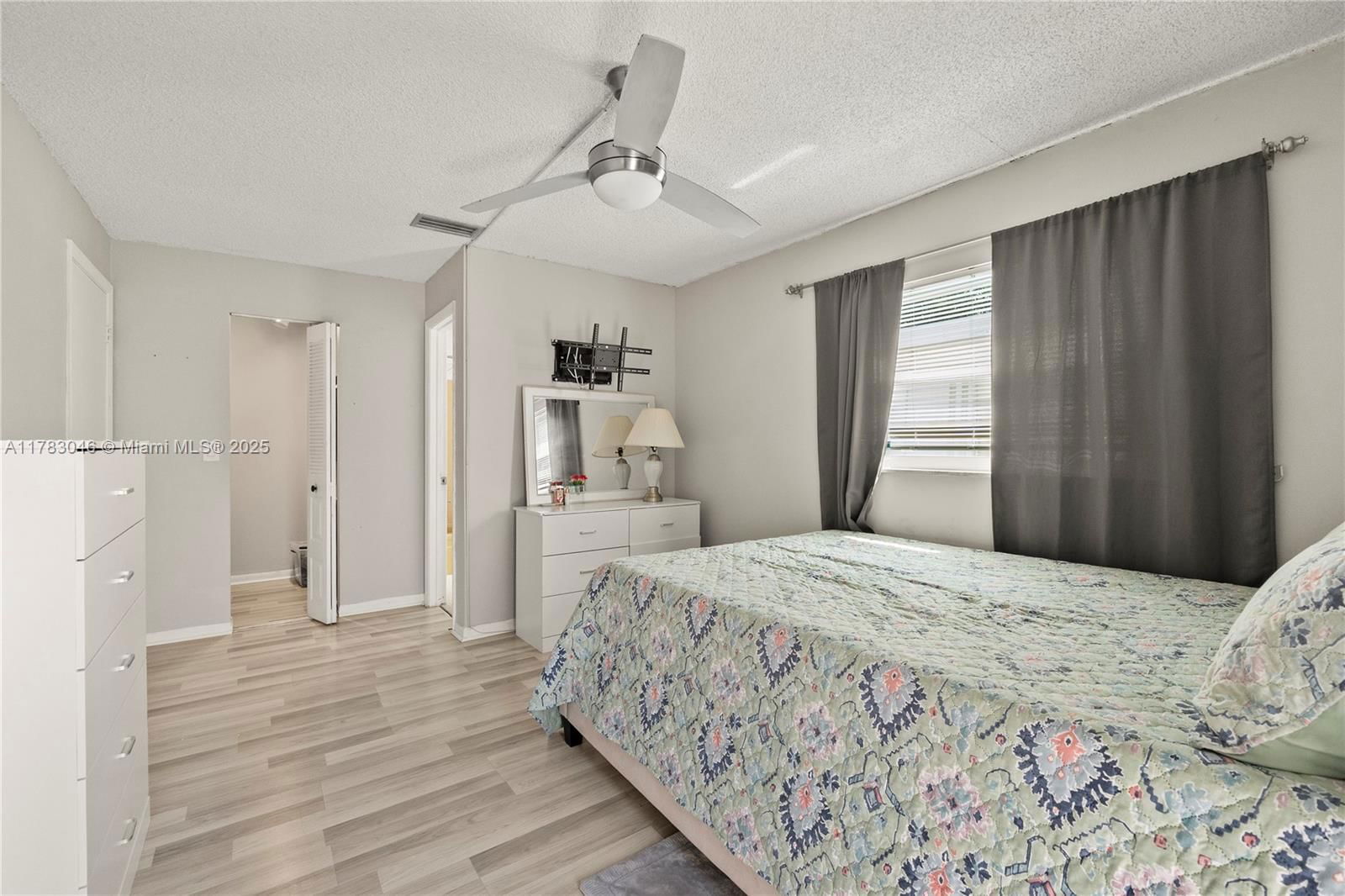 Real estate property located at 4900 13th Ter, Broward, Crystal Lake 4th Sec, Deerfield Beach, FL