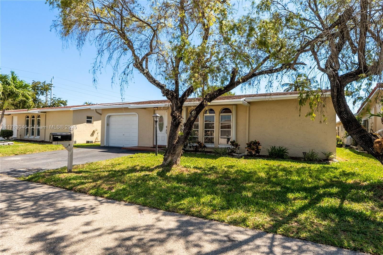 Real estate property located at 4900 13th Ter, Broward, Crystal Lake 4th Sec, Deerfield Beach, FL