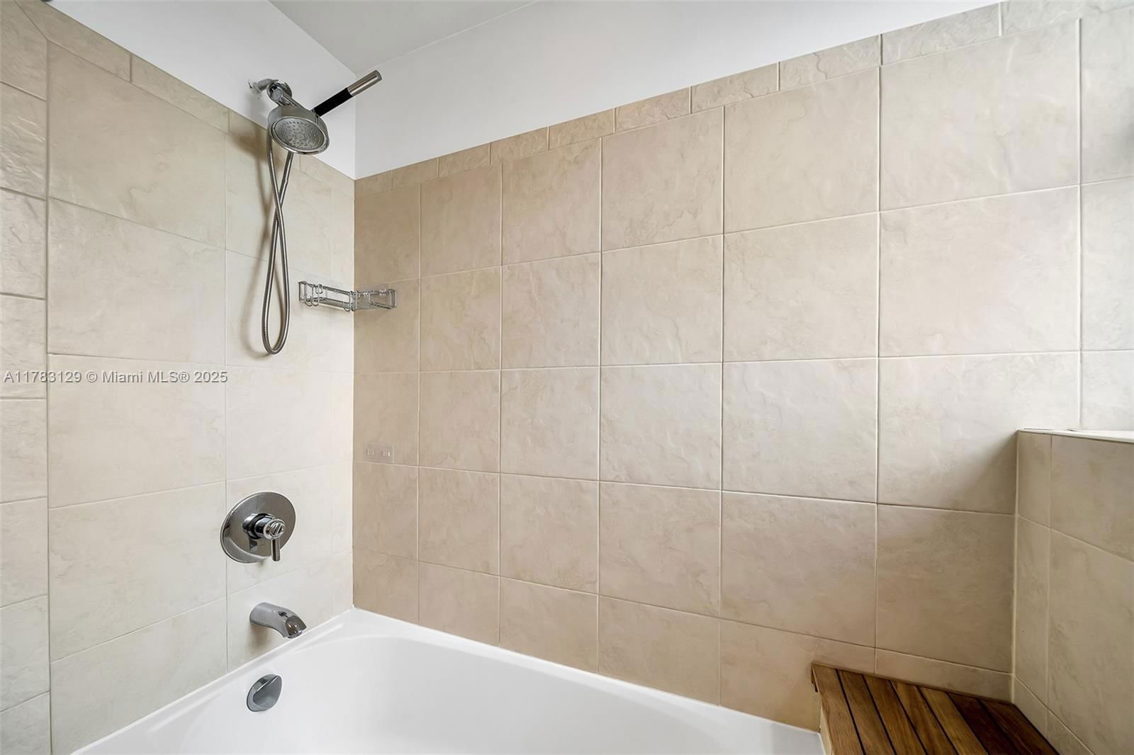 Real estate property located at 7929 West Dr #1501, Miami-dade, Blue Bay Tower Condo, North Bay Village, FL