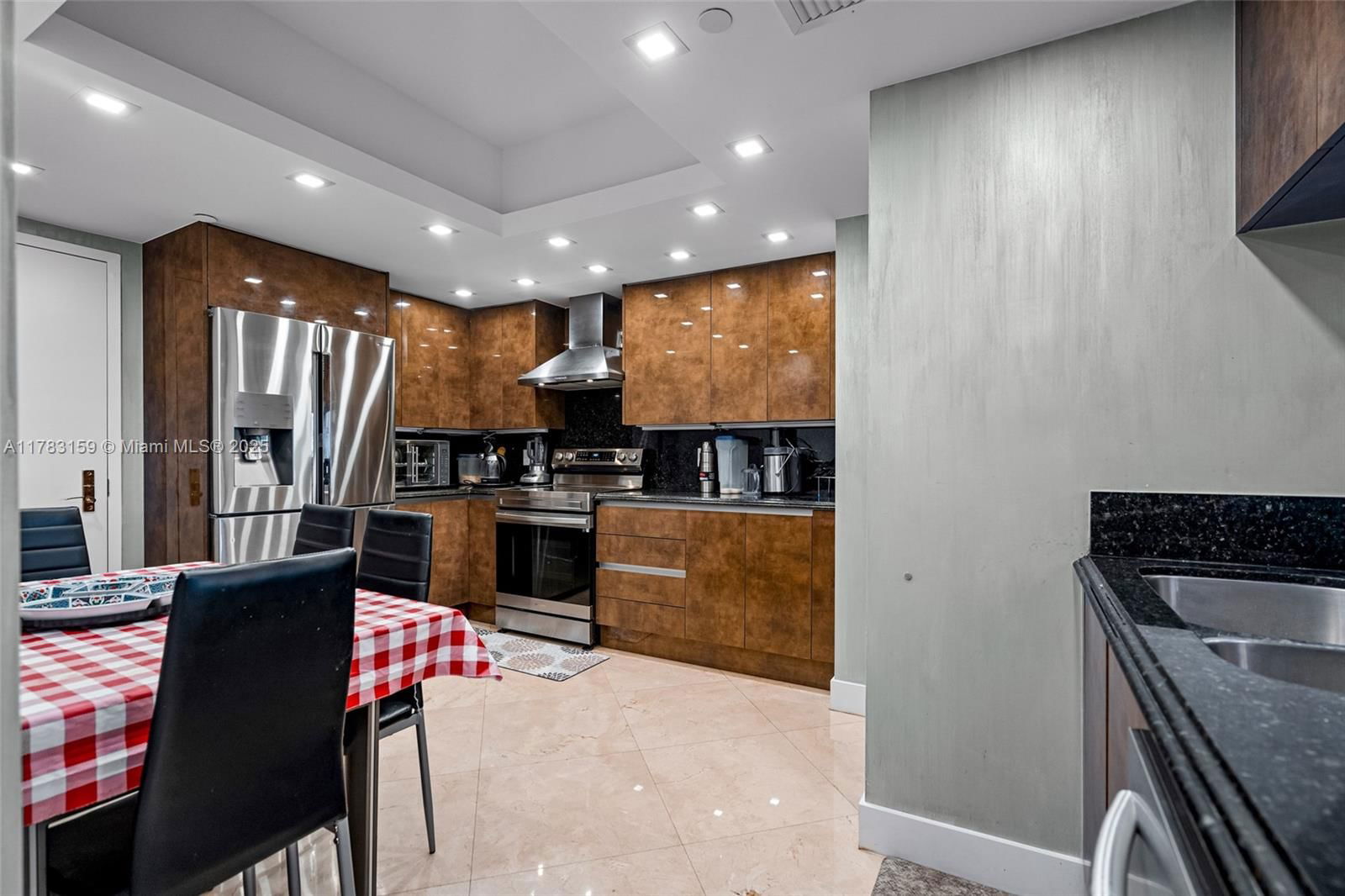 Real estate property located at 9559 Collins Ave S8-F, Miami-dade, Solimar Condo, Surfside, FL