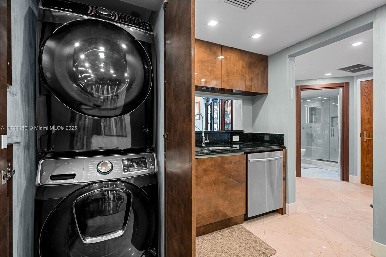 Real estate property located at 9559 Collins Ave S8-F, Miami-dade, Solimar Condo, Surfside, FL