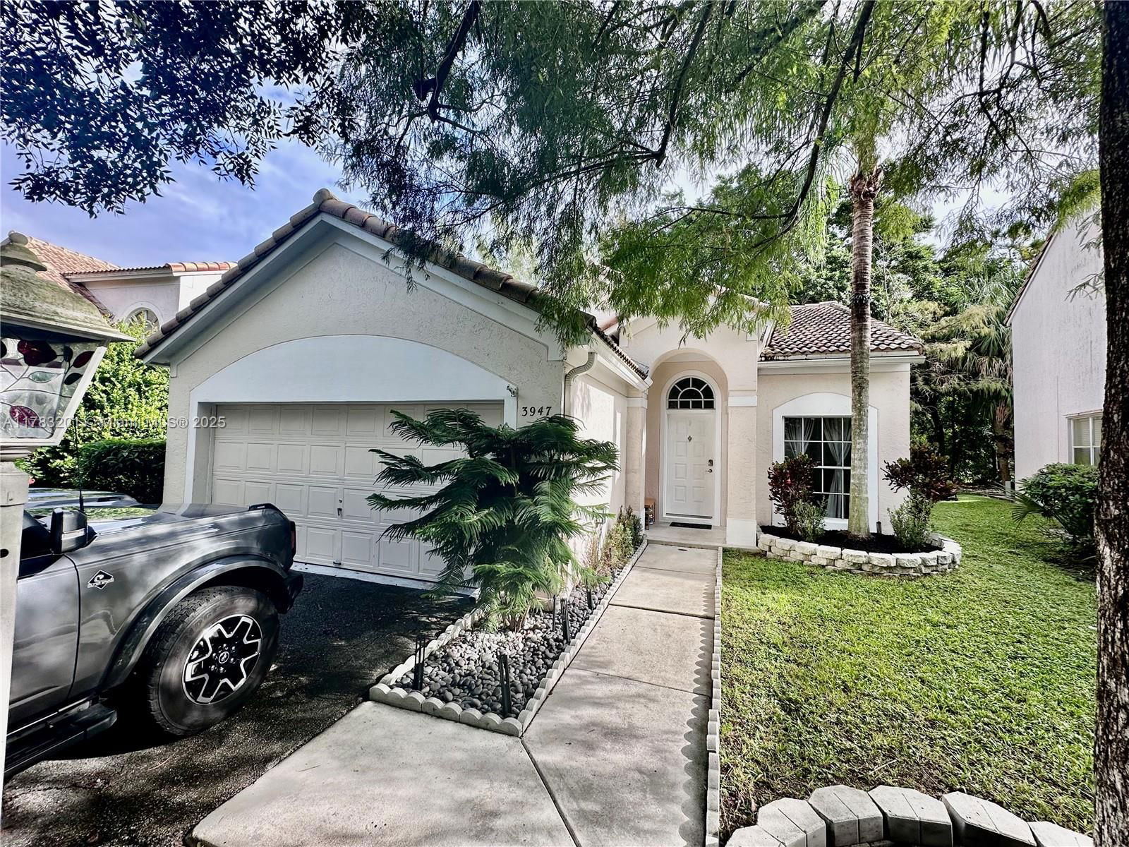 Real estate property located at 3947 Jasmine Ln, Broward, Woodside Estates, Coral Springs, FL