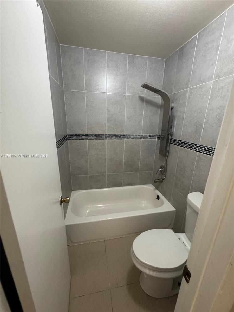 Real estate property located at 8787 39th St #8787, Broward, Preserve At Avery Lakes, Sunrise, FL