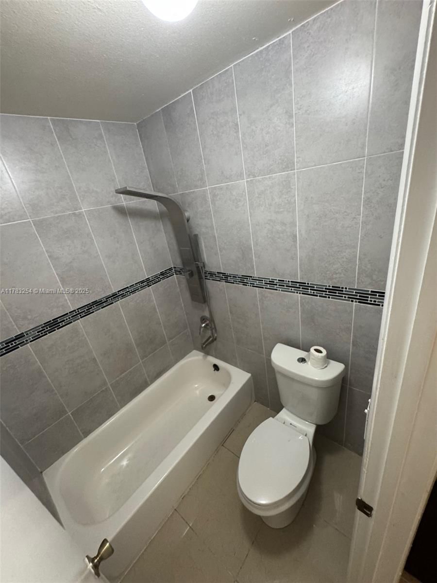 Real estate property located at 8787 39th St #8787, Broward, Preserve At Avery Lakes, Sunrise, FL