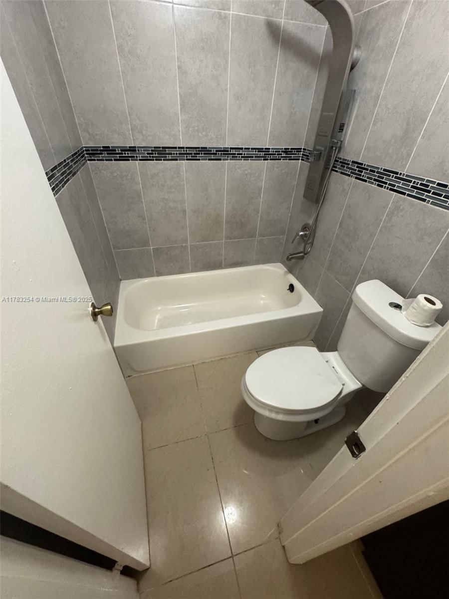 Real estate property located at 8787 39th St #8787, Broward, Preserve At Avery Lakes, Sunrise, FL