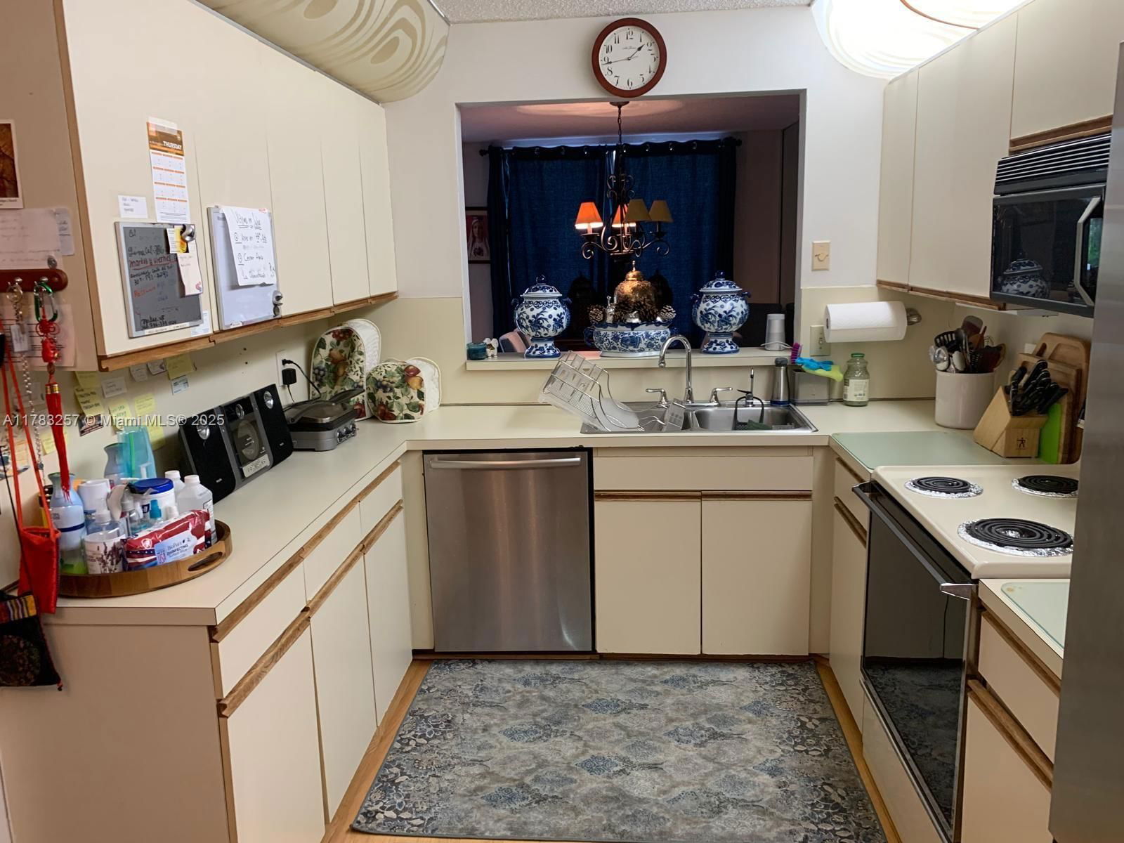 Real estate property located at 3340 Torremolinos Ave A-40, Miami-dade, Costa Del Sol Condo O, Doral, FL