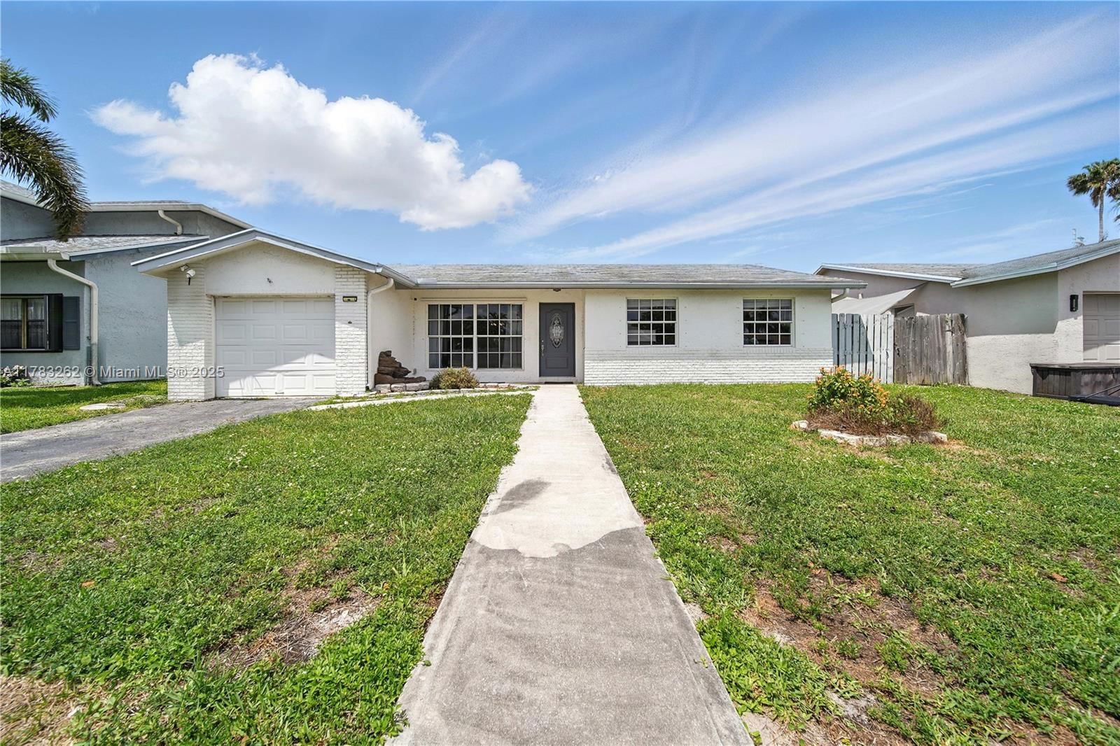 Real estate property located at 11641 42nd St, Broward, Sunrise Golf Village, Sunrise, FL