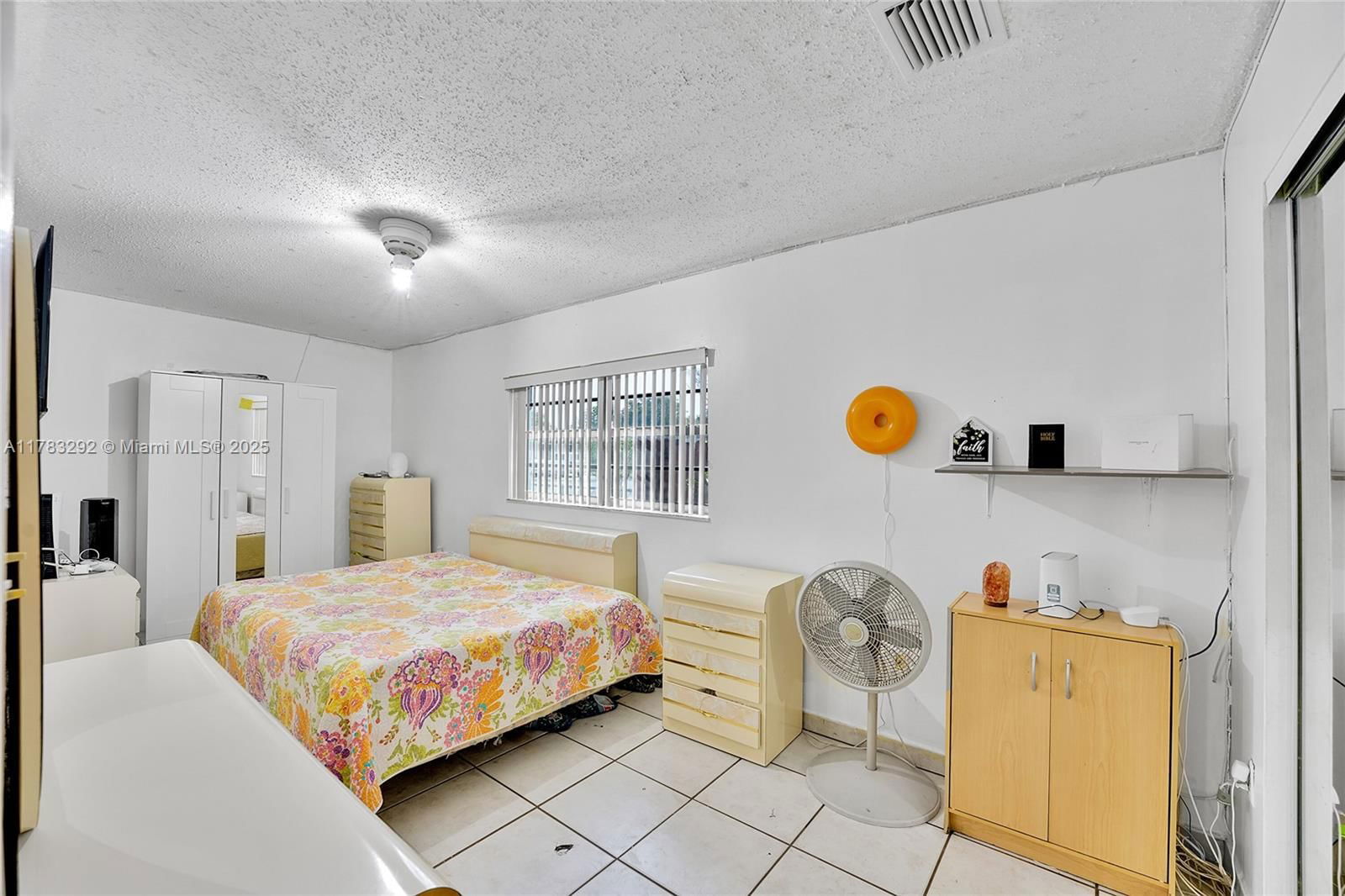Real estate property located at 220 61st St, Miami-dade, 4th Avenue Extension To H, Hialeah, FL