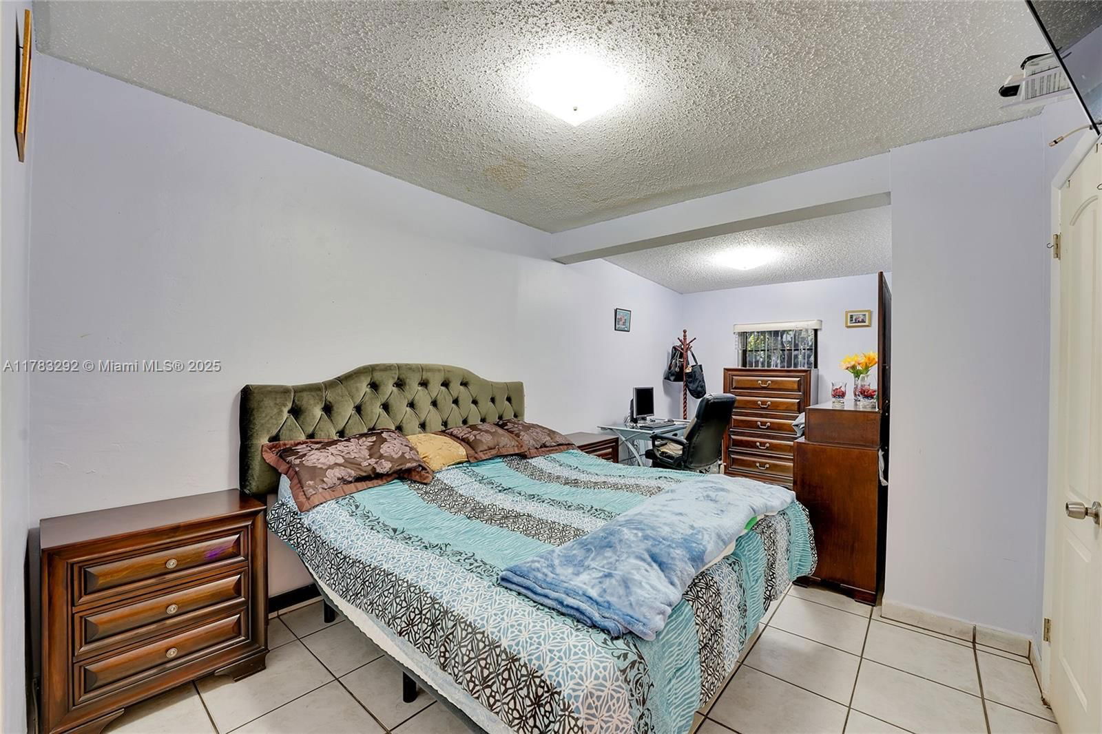 Real estate property located at 220 61st St, Miami-dade, 4th Avenue Extension To H, Hialeah, FL