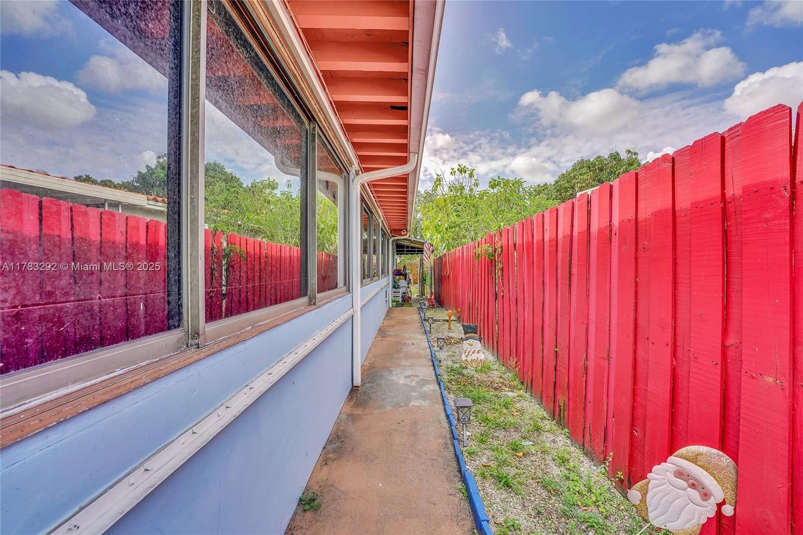 Real estate property located at 220 61st St, Miami-dade, 4th Avenue Extension To H, Hialeah, FL