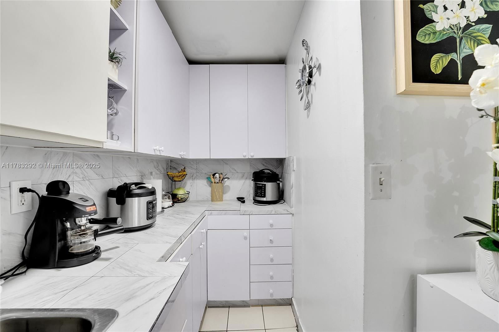Real estate property located at 220 61st St, Miami-dade, 4th Avenue Extension To H, Hialeah, FL