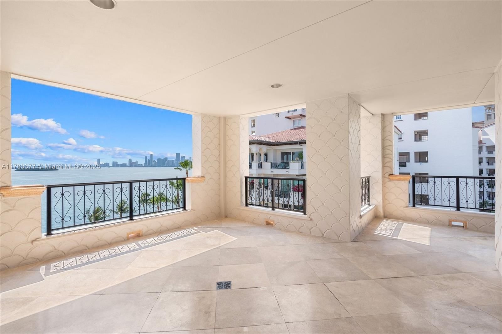 Real estate property located at , Miami-dade, 5100 Bayview At Fisher Is, Fisher Island, FL