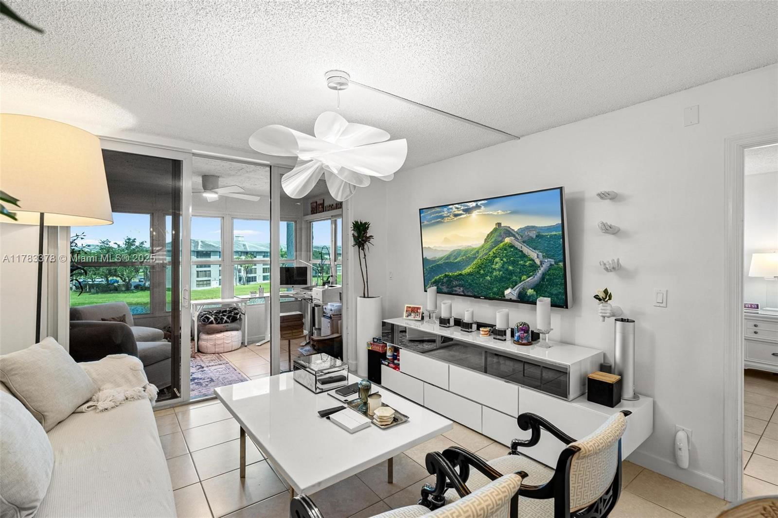 Real estate property located at 9440 Poinciana Pl #405, Broward, Poinciana 4 Of Pine Islan, Davie, FL