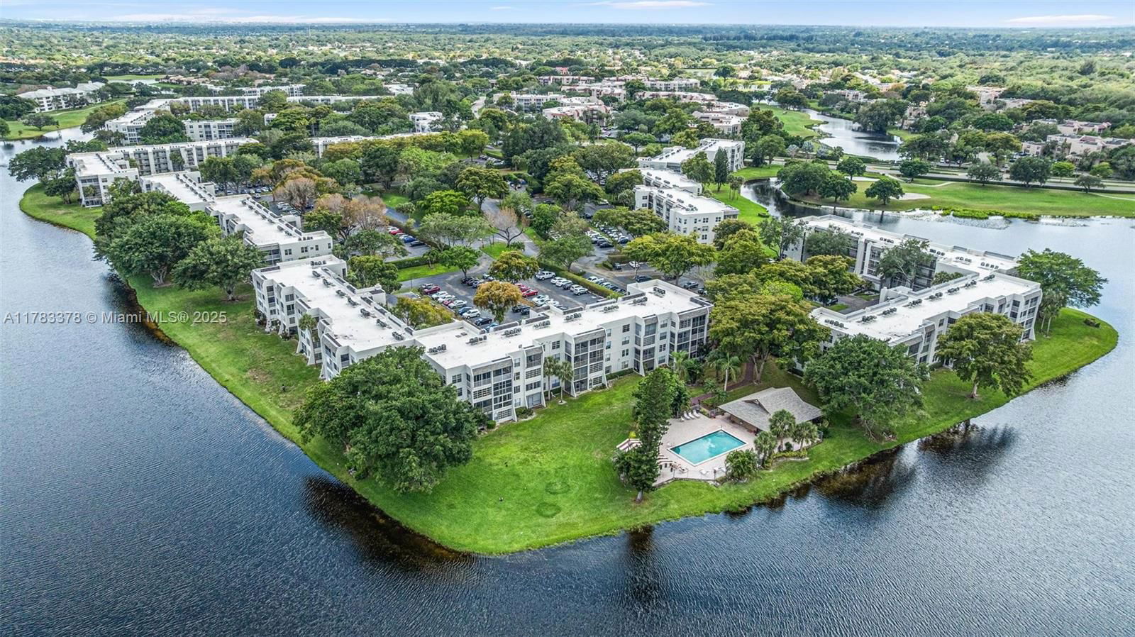 Real estate property located at 9440 Poinciana Pl #405, Broward, Poinciana 4 Of Pine Islan, Davie, FL
