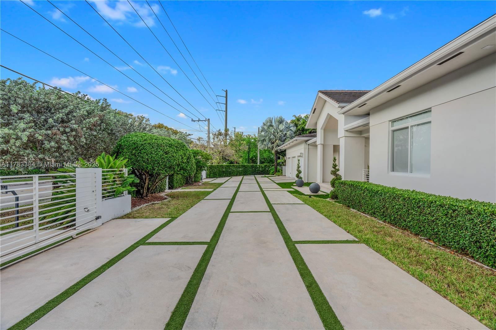 Real estate property located at 12401 82nd Ave, Miami-dade, Chapman Corner, Pinecrest, FL